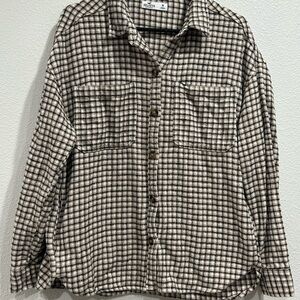 Hollister Oversized Plaid Button-Up Flannel Shacket w/ Front pocketd sz Medium